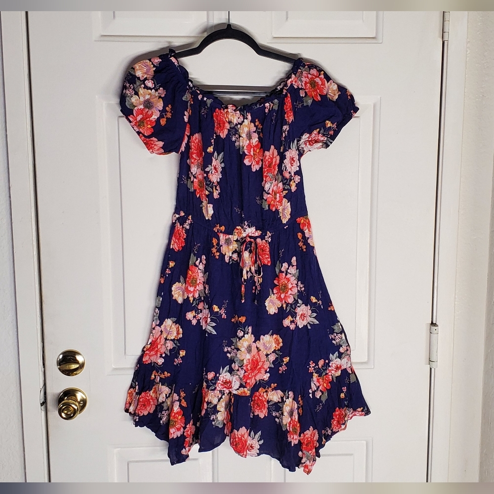 NWT- Feelib Floral Blue Dress, Short Sleeve, S